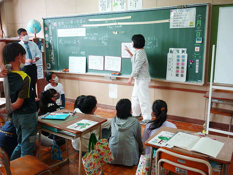 花岡小学校　授業の様子