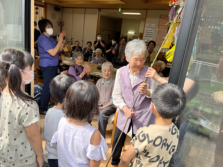 南小学校　老人福祉施設