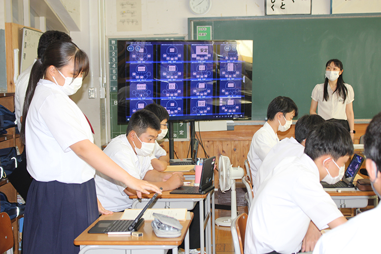 南中学校　授業の様子