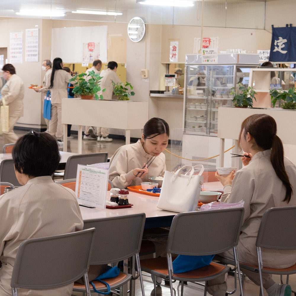 ニプロ株式会社 大館工場 社員食堂